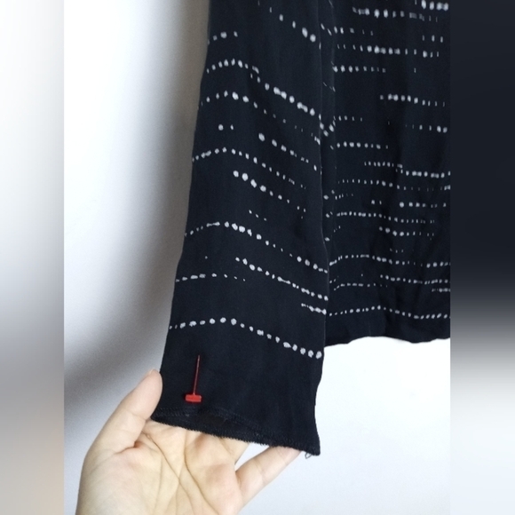 Rena Rowan Black w/White Detail Semi-Sheer 100% Silk Button Up Shirt size 8P - Picture 5 of 7